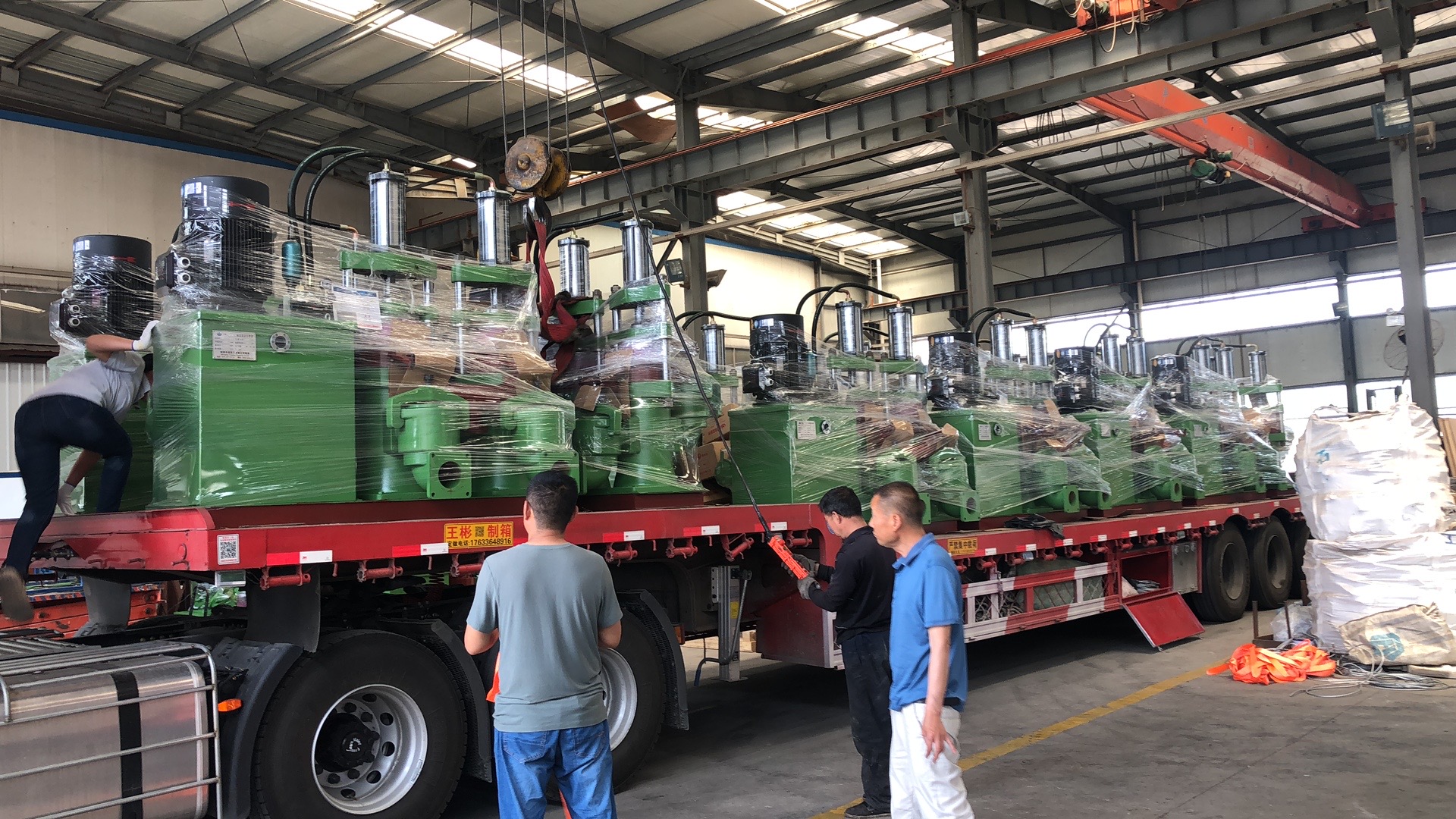 陶瓷(ci)柱塞泵整車發貨(huò)