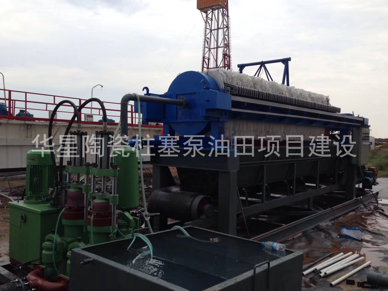 陶瓷(cí)柱塞泵使用現場(chǎng)油田項目建設