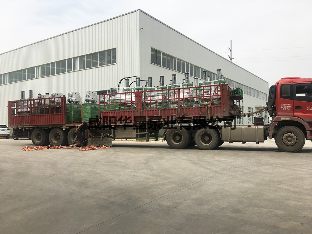 柱塞(sai)泥漿泵(beng)發貨