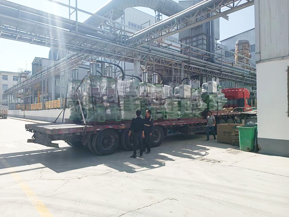 陶瓷廠(chang)-陶瓷柱(zhù)塞泵使(shi)用現場(chang)2