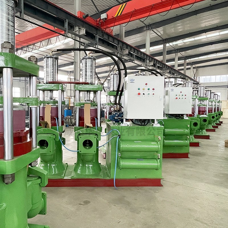 壓濾機(ji)節能進料泵,液(yè)壓陶瓷柱塞泥(ní)漿泵