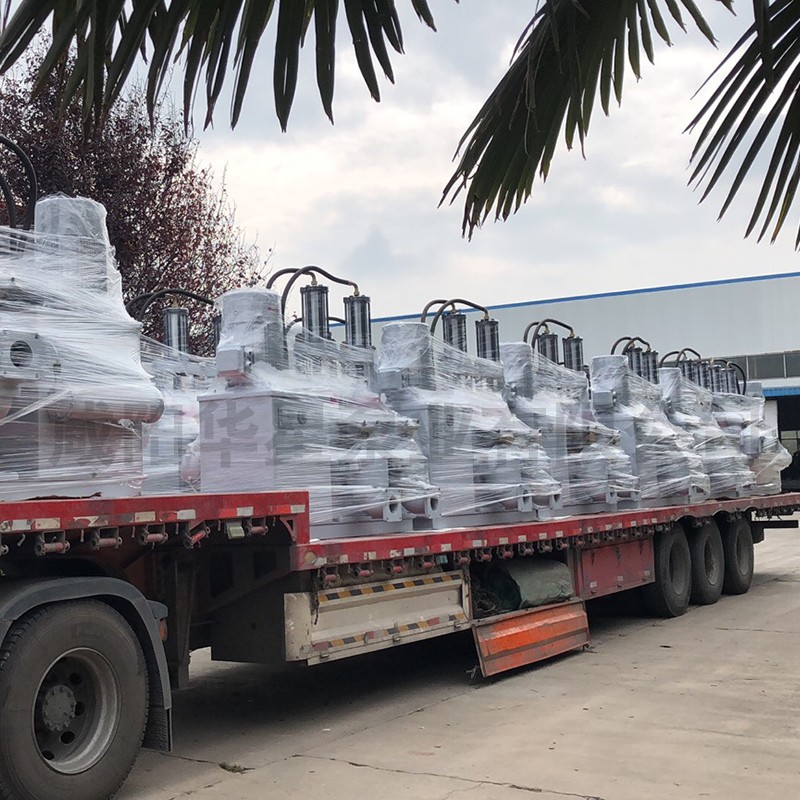 壓濾(lü)機節能進(jin)料泵,液壓(ya)陶瓷柱塞(sāi)泥漿泵 壓(yā)濾機節能(neng)進料泵,液(ye)壓陶瓷柱(zhù)塞泥漿泵(bèng)