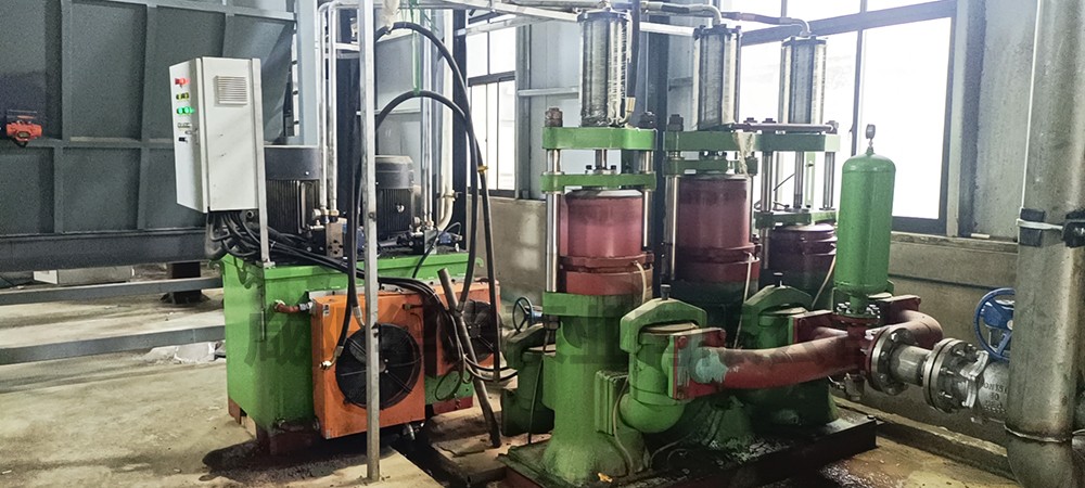 壓(ya)濾機柱塞泵三缸(gang)泵現場使用圖片(pian)5 洗煤廠陶瓷柱塞(sāi)泵使用現場