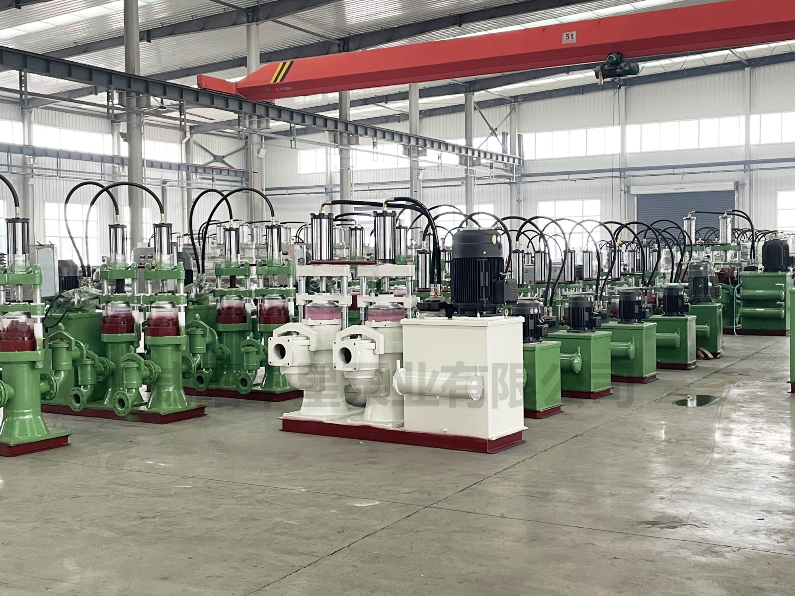 液壓(ya)陶瓷柱塞(sai)泥漿泵 液(ye)壓陶瓷柱(zhu)塞泥漿泵(bèng)