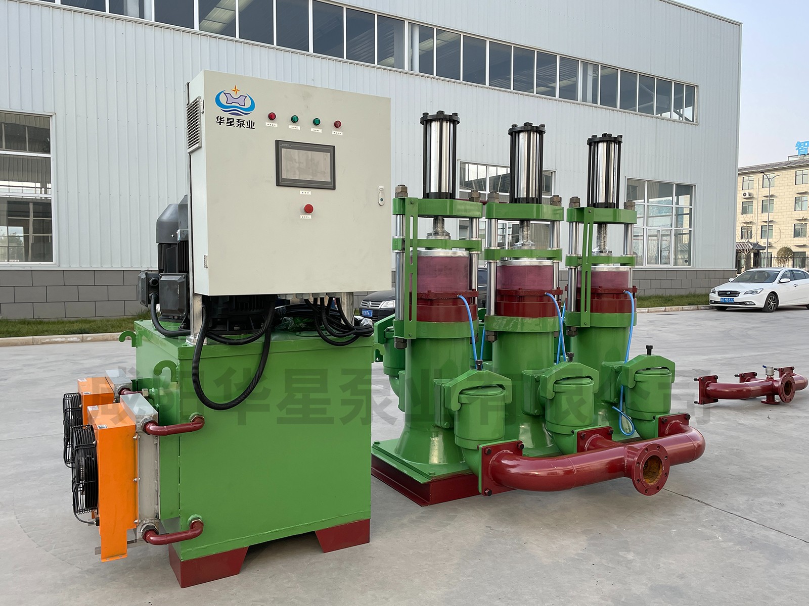 180立方液(ye)壓陶瓷(ci)柱塞泵(beng)