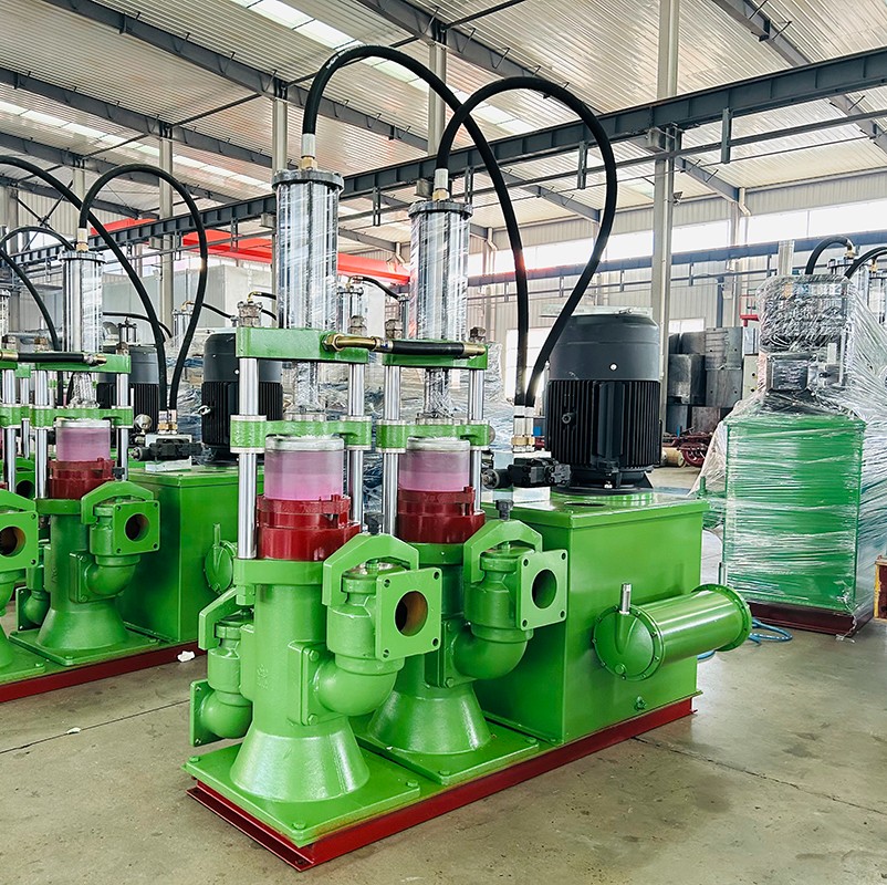 YB200液壓陶瓷柱塞(sai)泵4 YB200液壓陶瓷柱(zhu)塞泵4