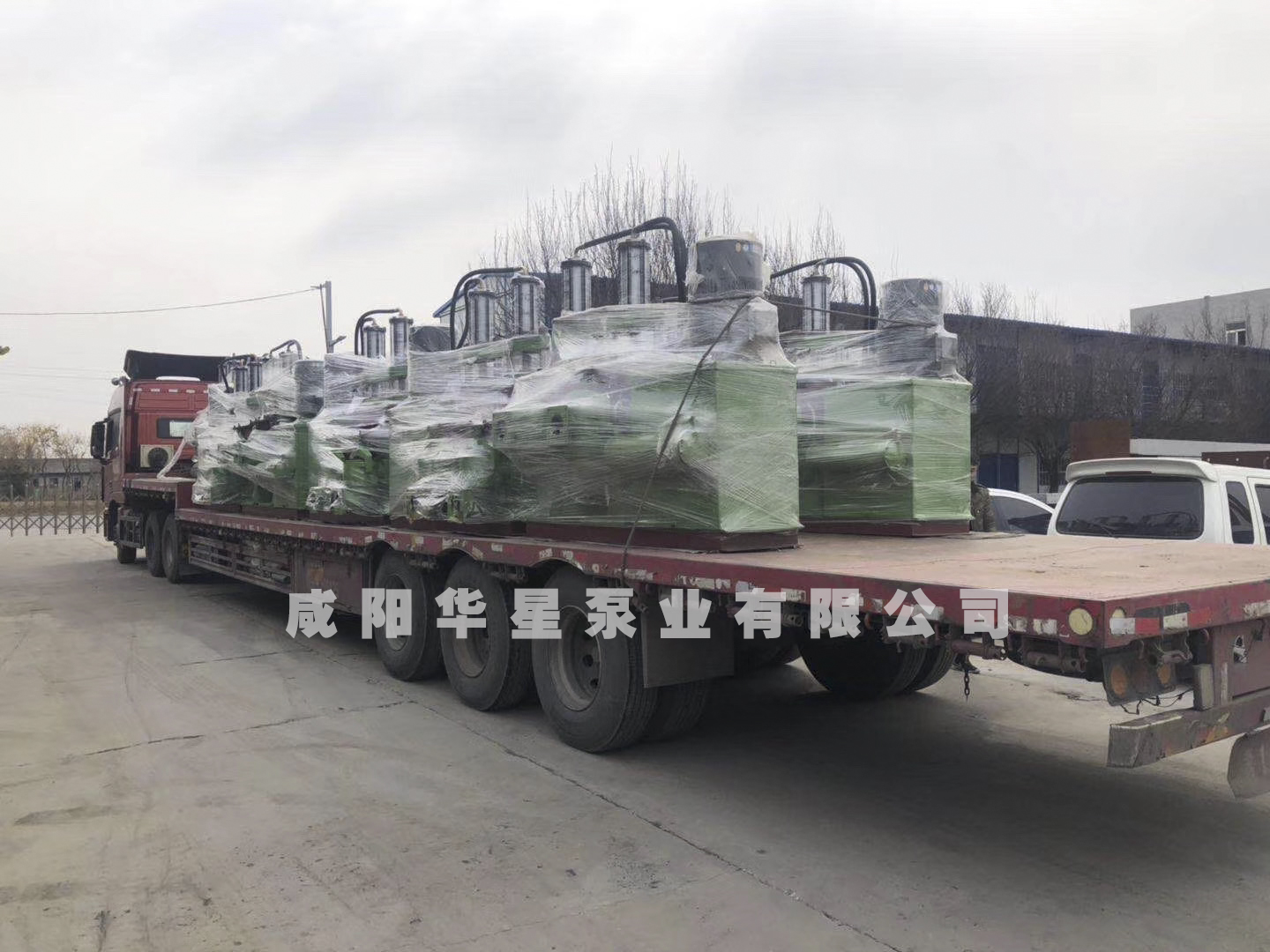 液壓(ya)雙缸耐腐(fu)蝕陶瓷泵(beng)